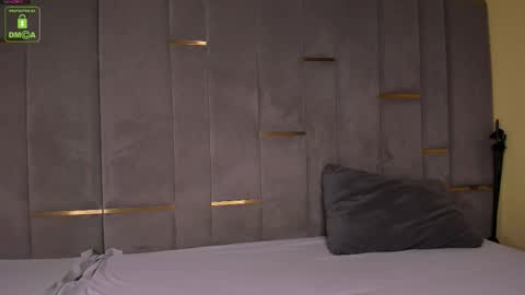 Snapshot of firevein chatting on 10-12-25, 10:25 Sexy Tony online show from 10-12-25, 10:25