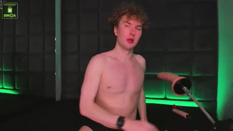 Snapshot of firevein chatting on 11-22-25, 05:06 Sexy Tony online show from 11-22-25, 05:06