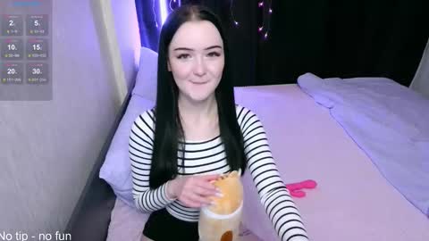 Snapshot of first_day_ chatting on 10-28-25, 07:05 ALICESTEVEVECTOR pvt open  online show from 10-28-25, 07:05