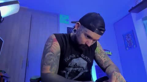 fisherrman666 online show from 11-05-25, 03:17