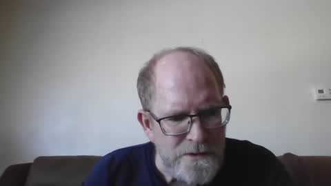 Snapshot of fishingaroundforanything chatting on 02-21-25, 05:42 Hercomeonmyface online show from 02-21-25, 05:42