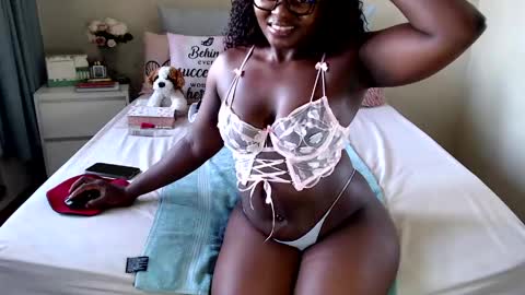 Snapshot of fitblair66_ chatting on 05-03-26, 01:50 fitblair66_ online show from 05-03-26, 01:50