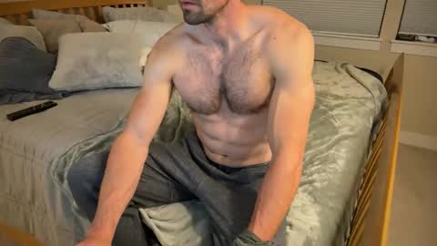 Snapshot of fitfunweird chatting on 11-16-25, 02:39 fitfunweird online show from 11-16-25, 02:39