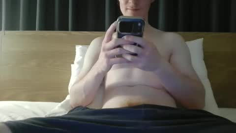 Snapshot of fitginger2005 chatting on 11-12-25, 12:16 FitGinger2005 online show from 11-12-25, 12:16