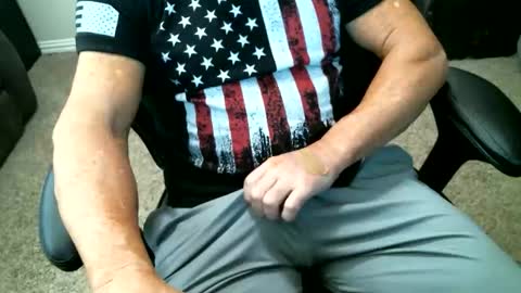 fitguy40 online show from 02-08-26, 08:12