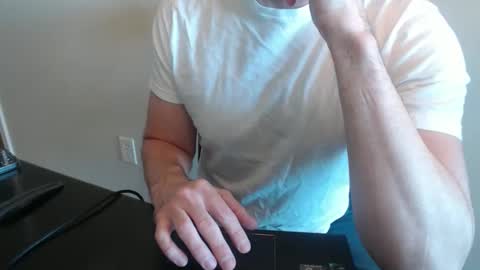 fithubby80 online show from 11-05-25, 03:23