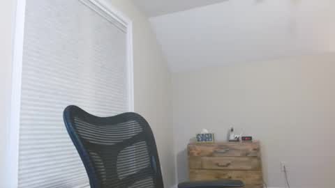 Jon online show from 03-10-25, 12:18