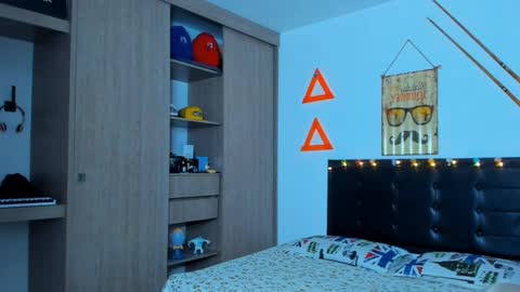 Elias Valencia online show from 02-20-25, 09:22