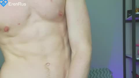 Snapshot of fixsicki chatting on 02-19-25, 08:20 Eren. online show from 02-19-25, 08:20