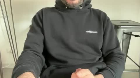 Snapshot of fla85 chatting on 02-19-25, 01:06 Fla is short for Flavio online show from 02-19-25, 01:06