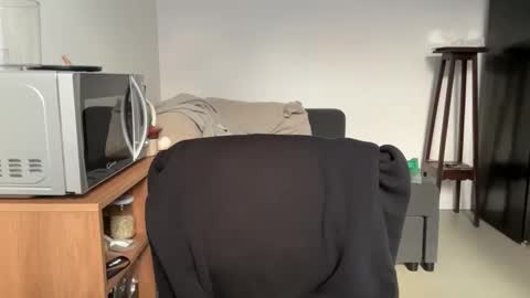 Snapshot of fla85 chatting on 01-11-26, 01:49 Fla is short for Flavio online show from 01-11-26, 01:49