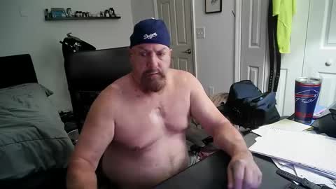 Snapshot of flaguy3233 chatting on 01-06-25, 04:47 Florida guy online show from 01-06-25, 04:47