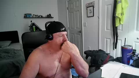 Snapshot of flaguy3233 chatting on 02-06-25, 06:08 Florida guy online show from 02-06-25, 06:08