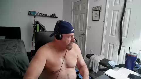 Snapshot of flaguy3233 chatting on 02-08-25, 09:46 Florida guy online show from 02-08-25, 09:46