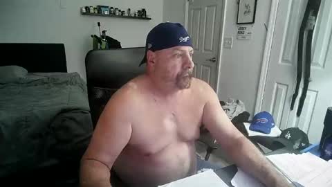 Snapshot of flaguy3233 chatting on 10-02-25, 07:26 Florida guy online show from 10-02-25, 07:26