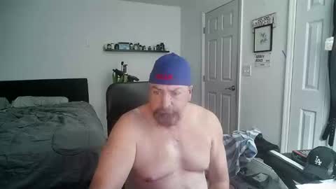 Snapshot of flaguy3233 chatting on 12-02-25, 02:28 Florida guy online show from 12-02-25, 02:28