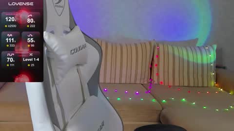 Yana online show from 11-17-25, 01:55