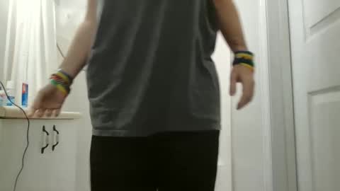 Snapshot of flboyz chatting on 09-29-25, 04:01 The Rain-Bro online show from 09-29-25, 04:01