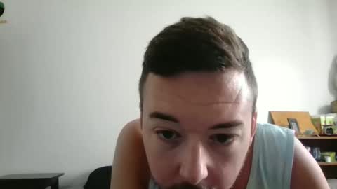 Snapshot of flboyz chatting on 10-20-25, 02:39 The Rain-Bro online show from 10-20-25, 02:39