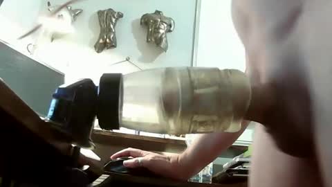 Snapshot of fleshlight4246 chatting on 11-09-25, 11:19 UK Fleshlight Fucker online show from 11-09-25, 11:19