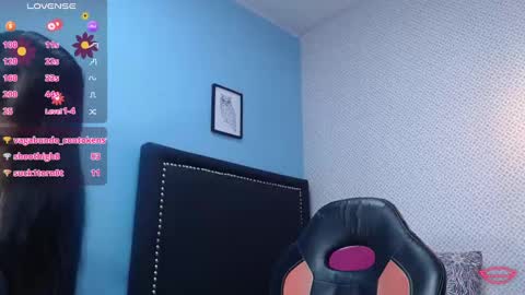 Snapshot of fleurgreco chatting on 01-10-25, 10:15 FLEUR online show from 01-10-25, 10:15