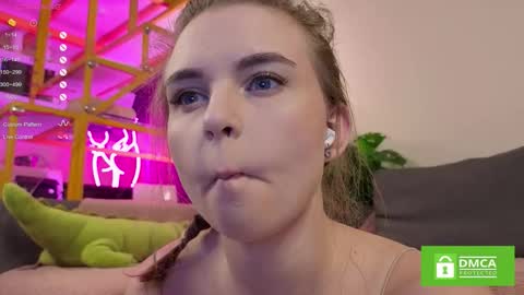 Leia online show from 11-10-25, 06:01