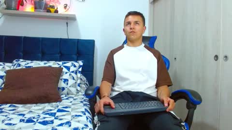 Nico online show from 03-13-26, 09:54