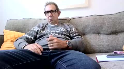 Flickrbrite online show from 02-17-25, 07:10