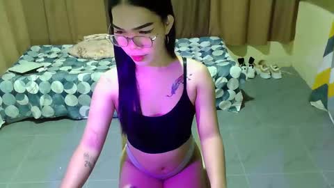 Kendall online show from 11-30-25, 06:17