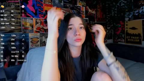 Snapshot of flirtykitty_ chatting on 02-22-25, 09:04 Emely online show from 02-22-25, 09:04