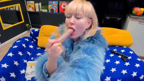 Snapshot of flirtymary chatting on 03-01-25, 01:22 Mary online show from 03-01-25, 01:22