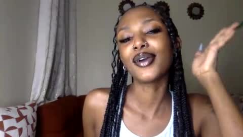 Snapshot of flirtyy_sheery chatting on 05-29-26, 03:15 sheery online show from 05-29-26, 03:15