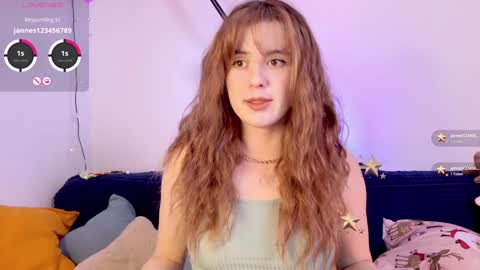 Snapshot of flonodo chatting on 02-02-25, 02:24 Eliza online show from 02-02-25, 02:24