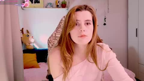 Snapshot of flonodo chatting on 03-05-25, 07:38 Eliza online show from 03-05-25, 07:38