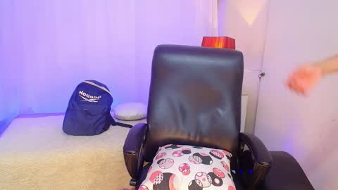 F L O R online show from 02-04-26, 06:14