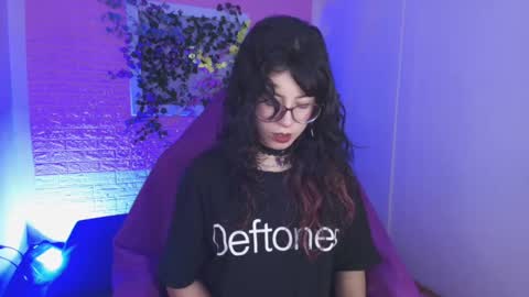 Snapshot of flora_blue chatting on 09-18-25, 11:45 flora_blue online show from 09-18-25, 11:45