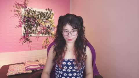 Snapshot of flora_blue chatting on 09-19-25, 11:44 flora_blue online show from 09-19-25, 11:44