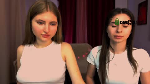 Snapshot of flora_ri chatting on 01-22-25, 04:44 just ask me online show from 01-22-25, 04:44