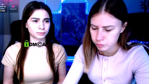 Snapshot of flora_ri chatting on 01-26-25, 10:12 just ask me online show from 01-26-25, 10:12