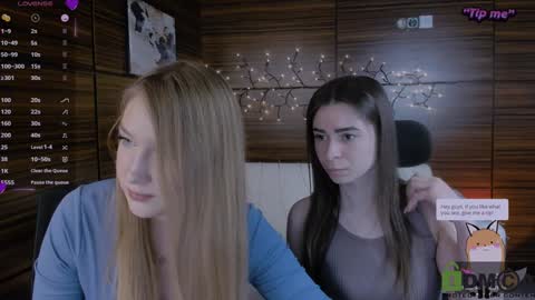 Snapshot of flora_ri chatting on 01-27-25, 08:28 just ask me online show from 01-27-25, 08:28
