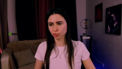 Snapshot of flora_ri chatting on 01-30-25, 03:00 just ask me online show from 01-30-25, 03:00