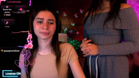 Snapshot of flora_ri chatting on 02-05-25, 04:25 just ask me online show from 02-05-25, 04:25