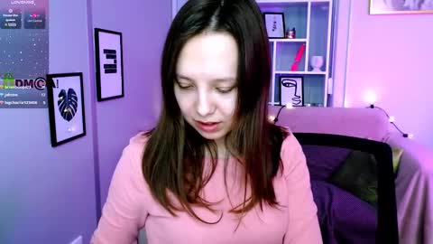 Snapshot of flora_ri chatting on 02-10-25, 01:33 just ask me online show from 02-10-25, 01:33