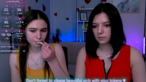 Snapshot of flora_ri chatting on 03-10-25, 04:46 just ask me online show from 03-10-25, 04:46