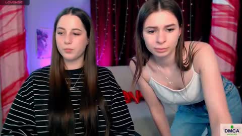 Snapshot of flora_ri chatting on 03-12-25, 02:12 just ask me online show from 03-12-25, 02:12