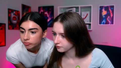 Snapshot of flora_ri chatting on 09-18-25, 12:07 just ask me online show from 09-18-25, 12:07