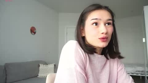 Snapshot of floralmuse chatting on 07-10-26, 05:23 Viola online show from 07-10-26, 05:23