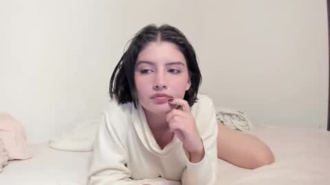 Snapshot of flordejamaica chatting on 12-16-25, 03:00 Tell me My Love online show from 12-16-25, 03:00