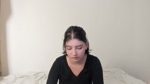 Snapshot of flordejamaica chatting on 12-17-25, 03:23 Tell me My Love online show from 12-17-25, 03:23