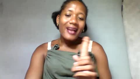 florencia011 online show from 02-12-25, 05:16